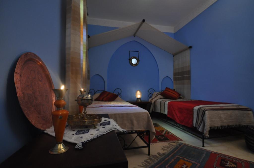 Riad La Famille Marrakesh Kamer foto